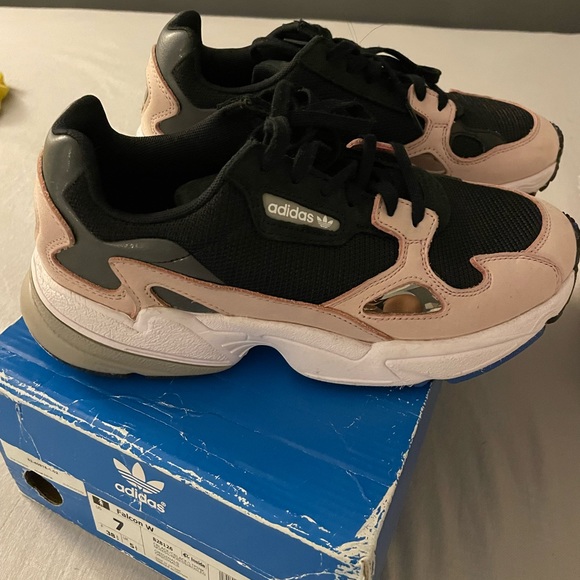 addidas falcon trainers